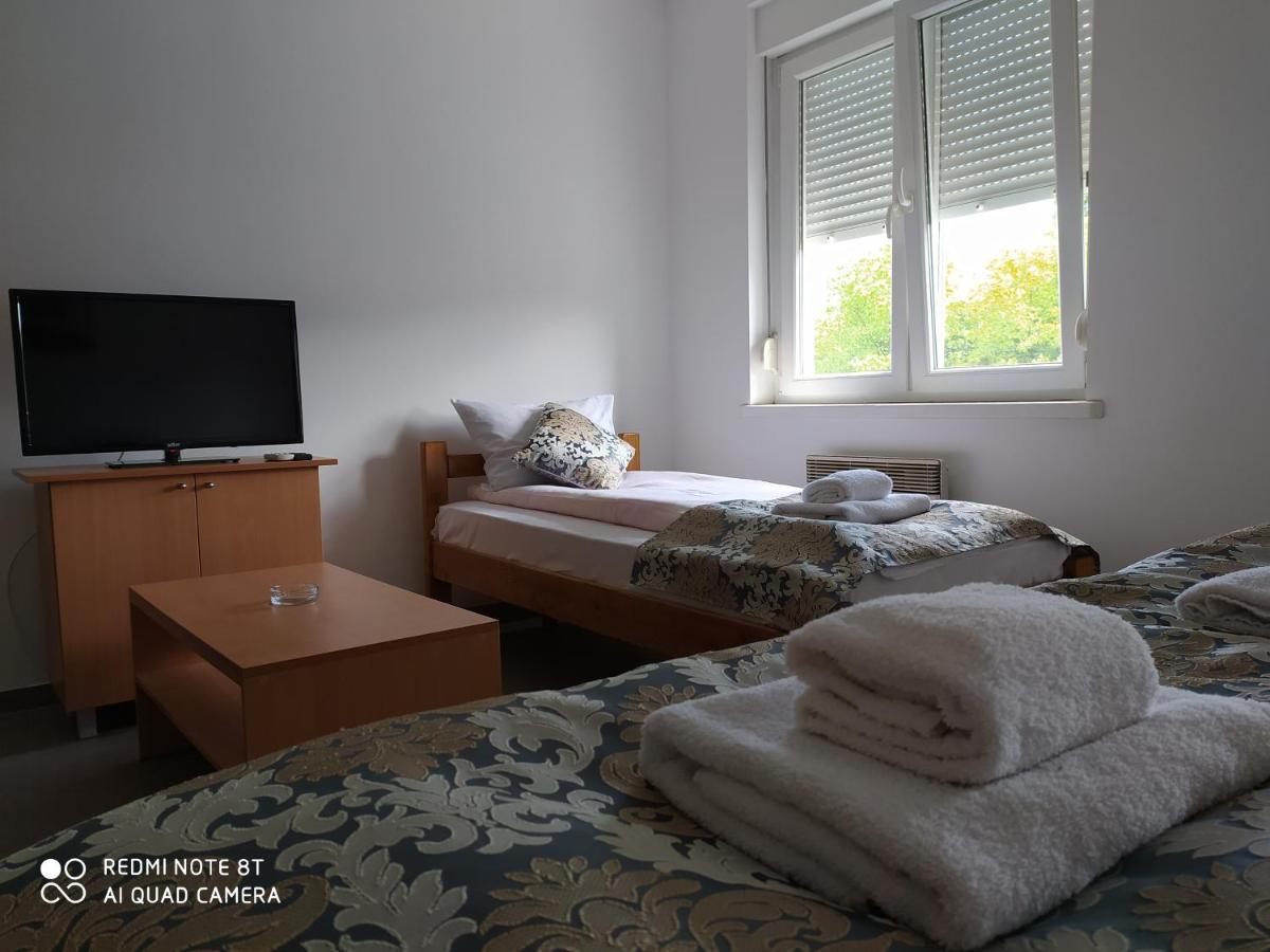 Apartmani - Vila Kovilje Banja Koviljača Exterior foto
